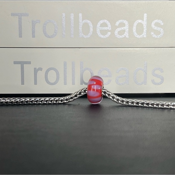 Trollbeads Retired Lilac Shadow - Picture 1 of 7